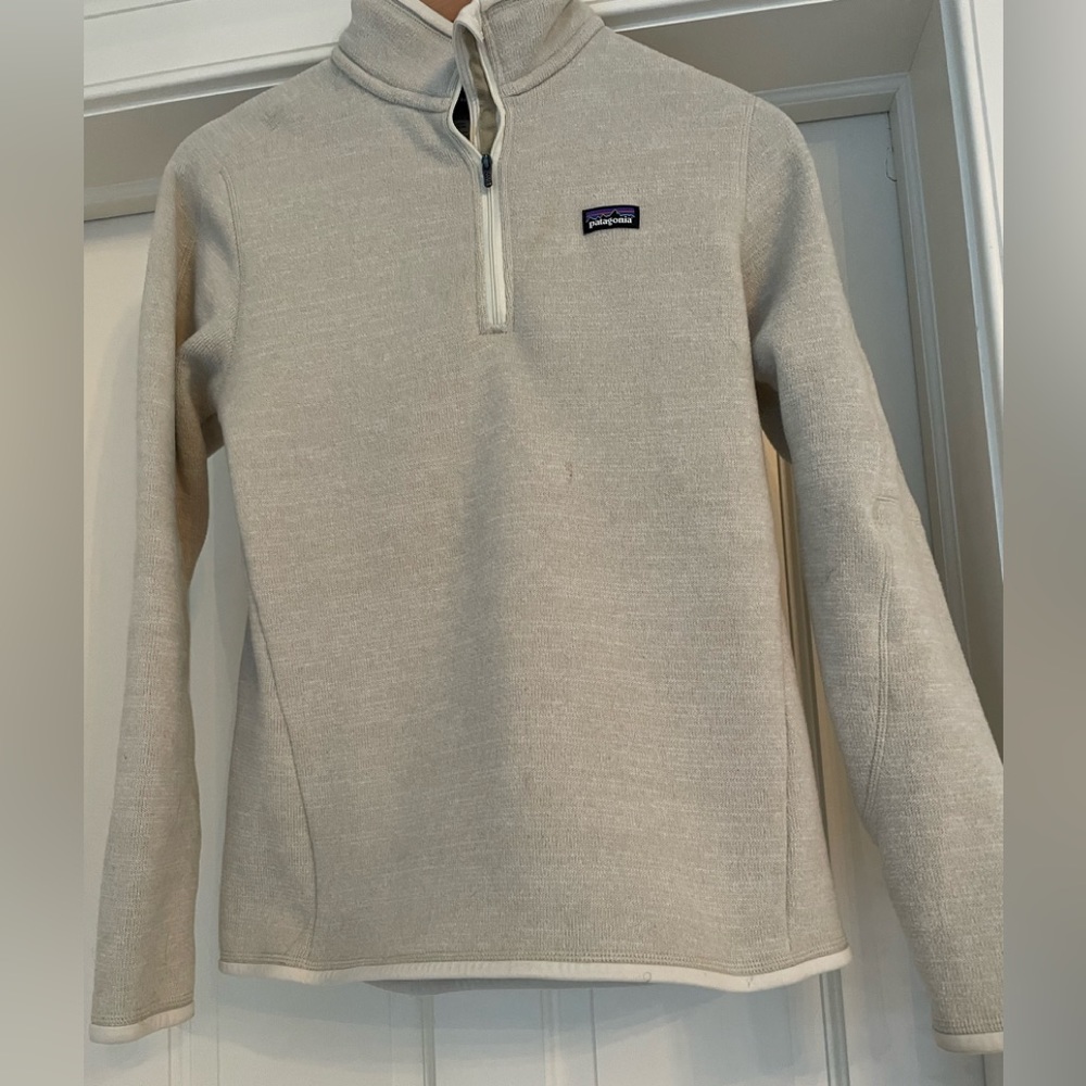 Patagonia quarter zip fleece